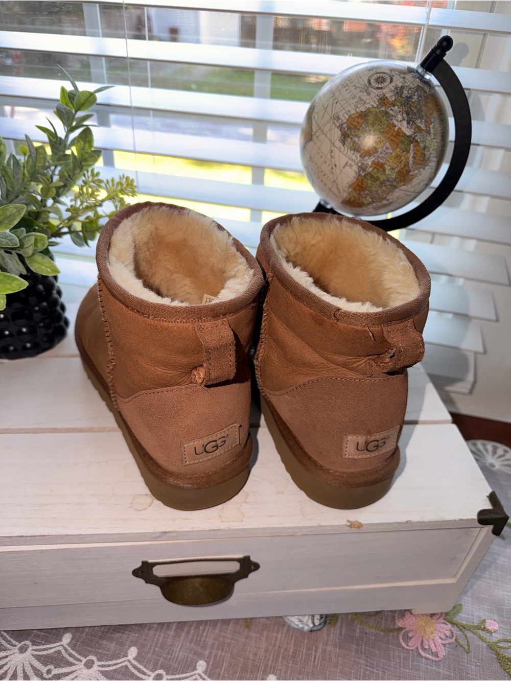 UGG Kids Short Chestnut Suede Shearling Boots